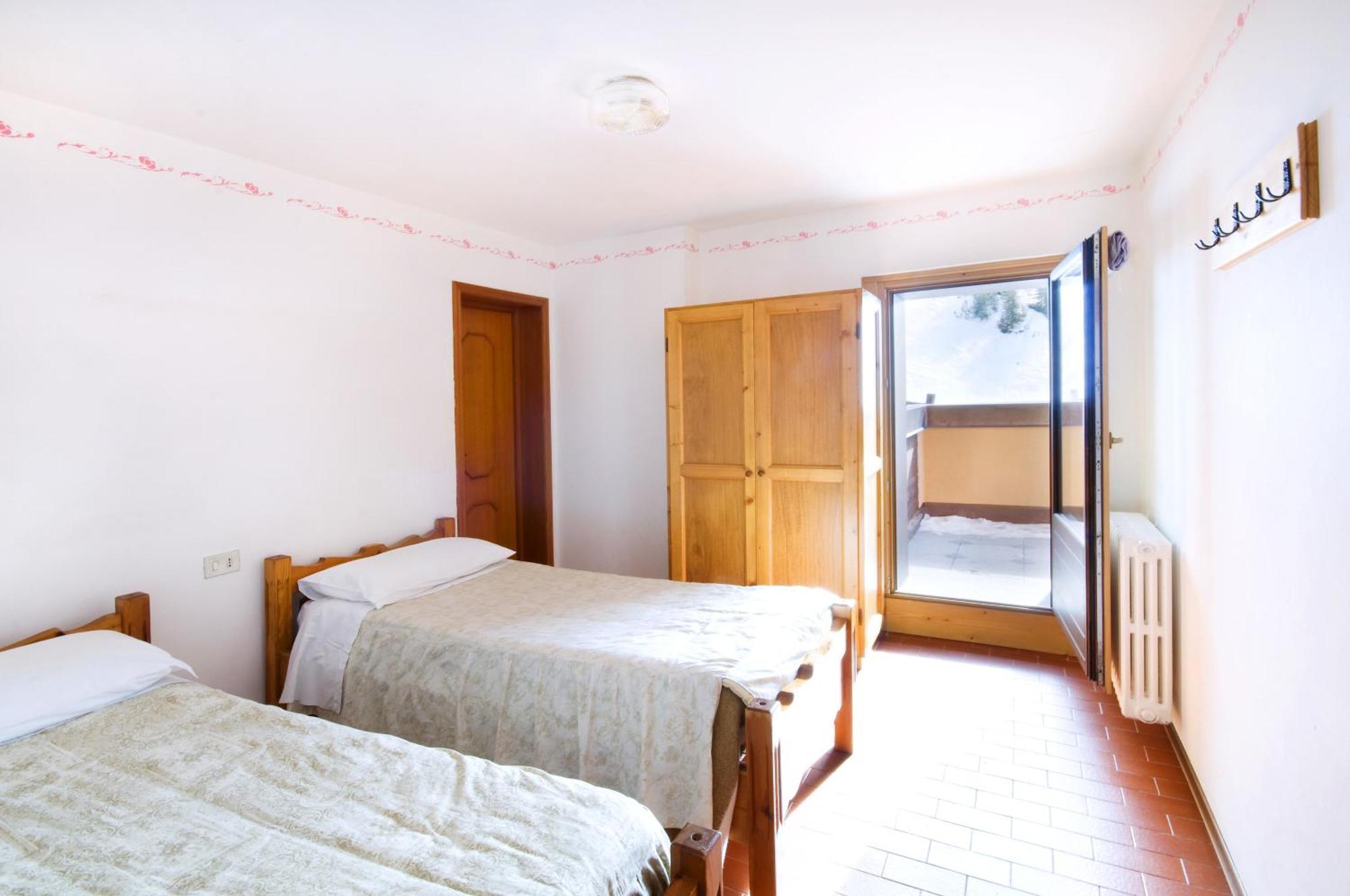 Willa Chalet Dei Rododendri Valdisotto Pokój zdjęcie